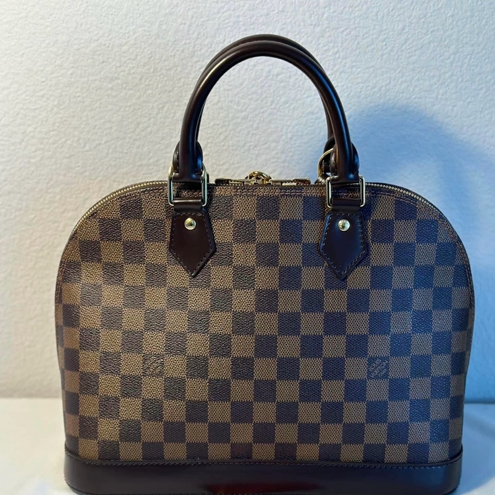 Time For A Change In Bag Style For Me. - image 4